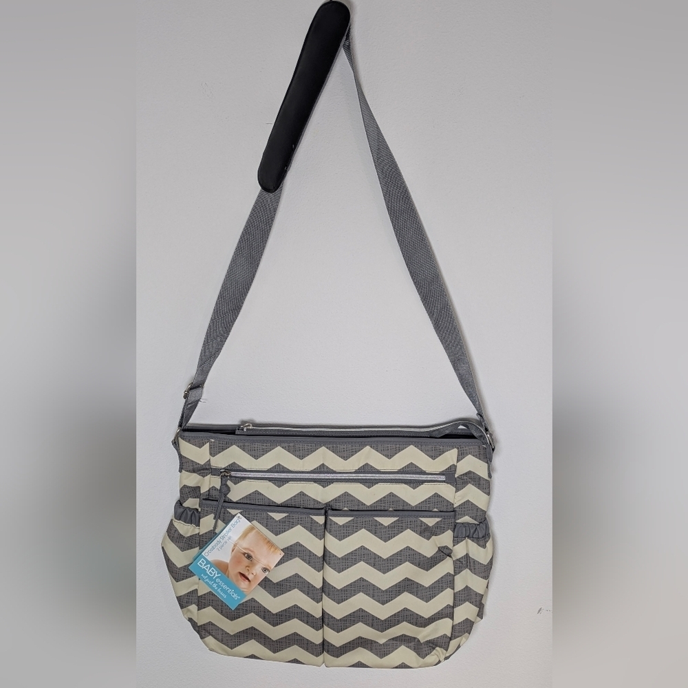 Tender Kisses NEW Grey Chevron Print Diaper Bag Changing Pad Pockets - Picture 9 of 15